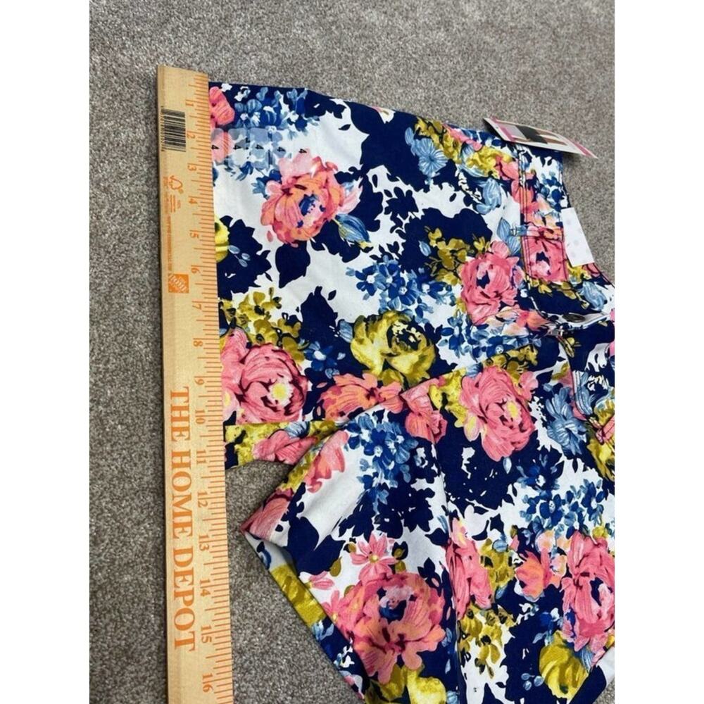 NWT Summer Coastal Floral Isaac Mizrahi Five-Pocket Shorts Sz 4 Navy Multicolor - Picture 6 of 13